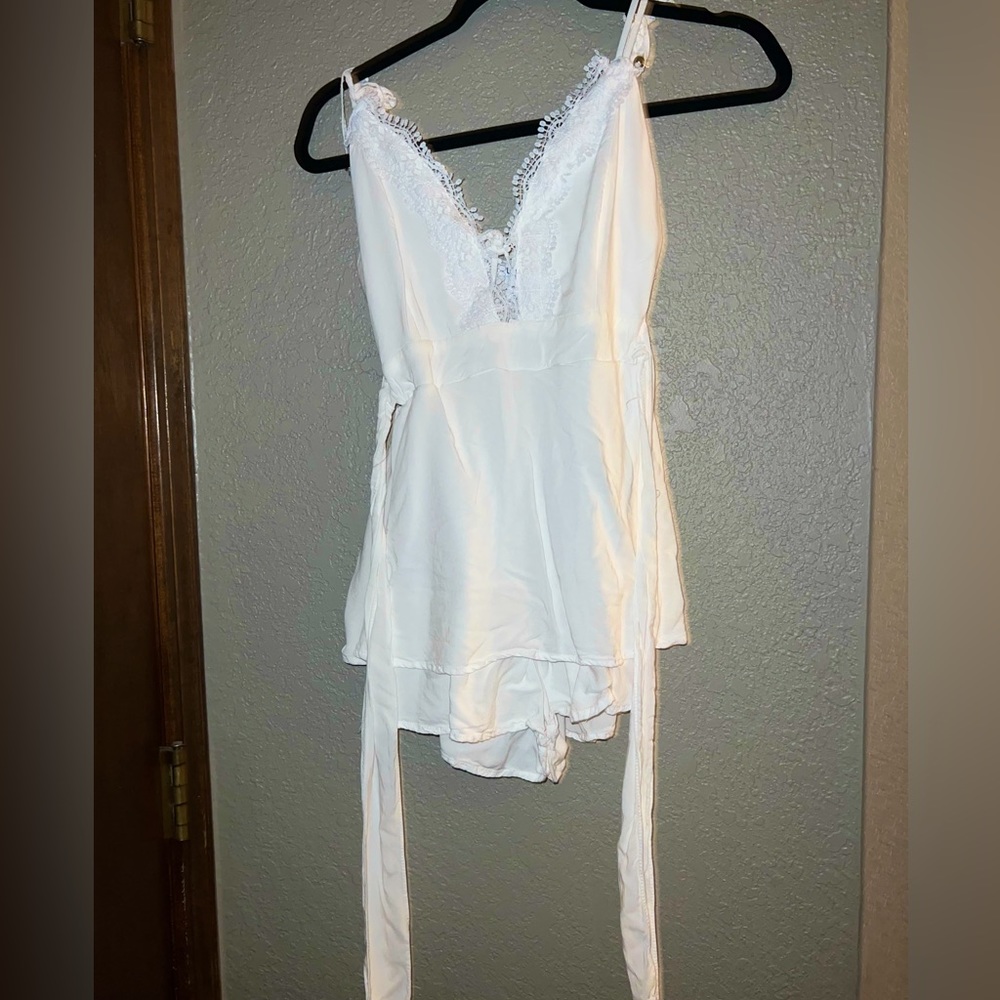 Rue21 white romper